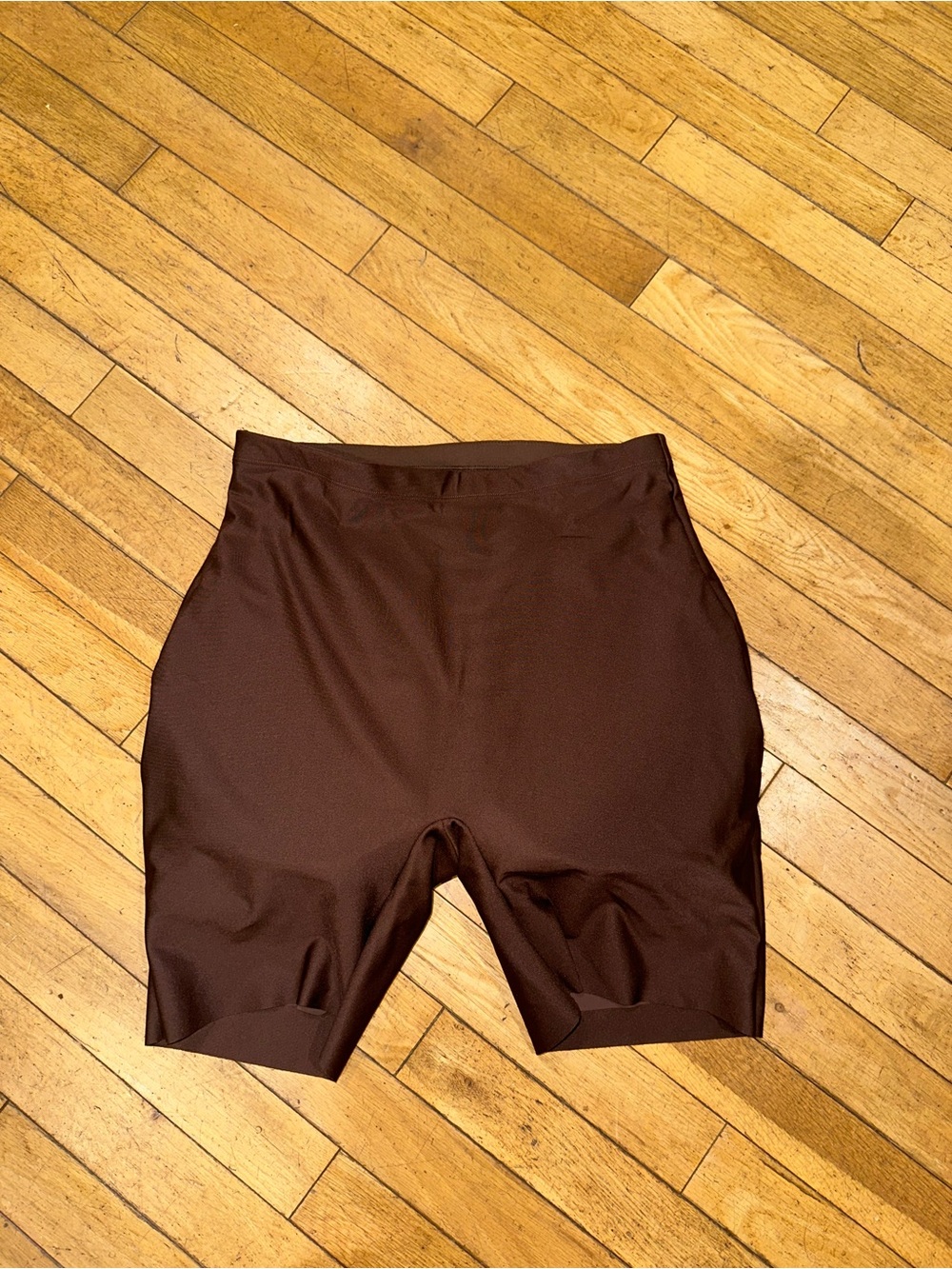 NWT Women’s Skims body butt lifting short